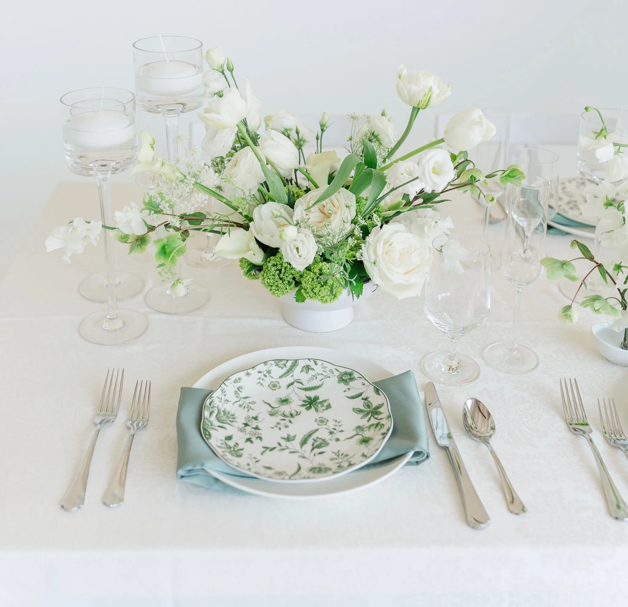 White and chartreuse Realm Denver tablescape, image 3