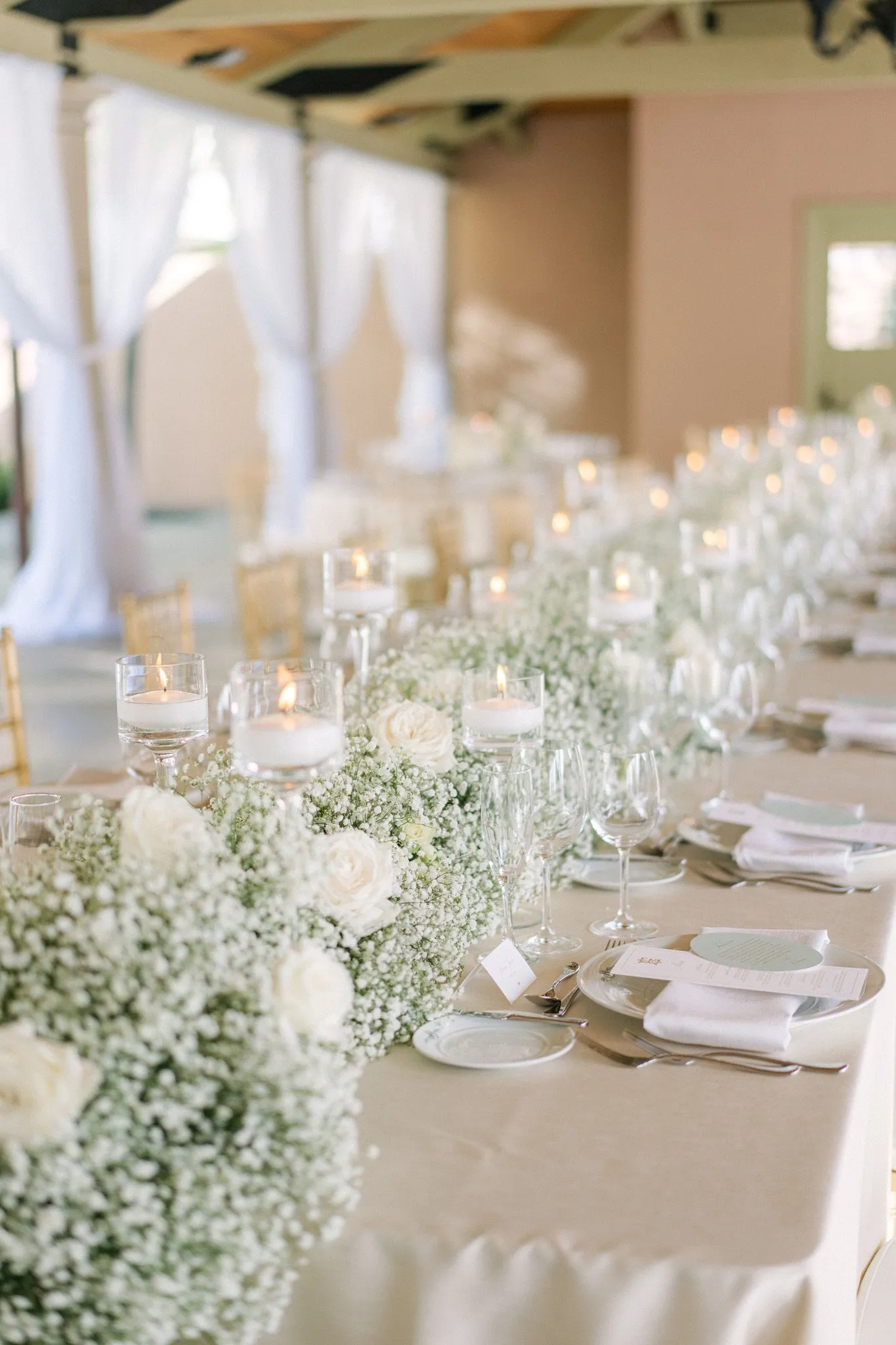 Ethereal white Broadmoor wedding flowers, image 12