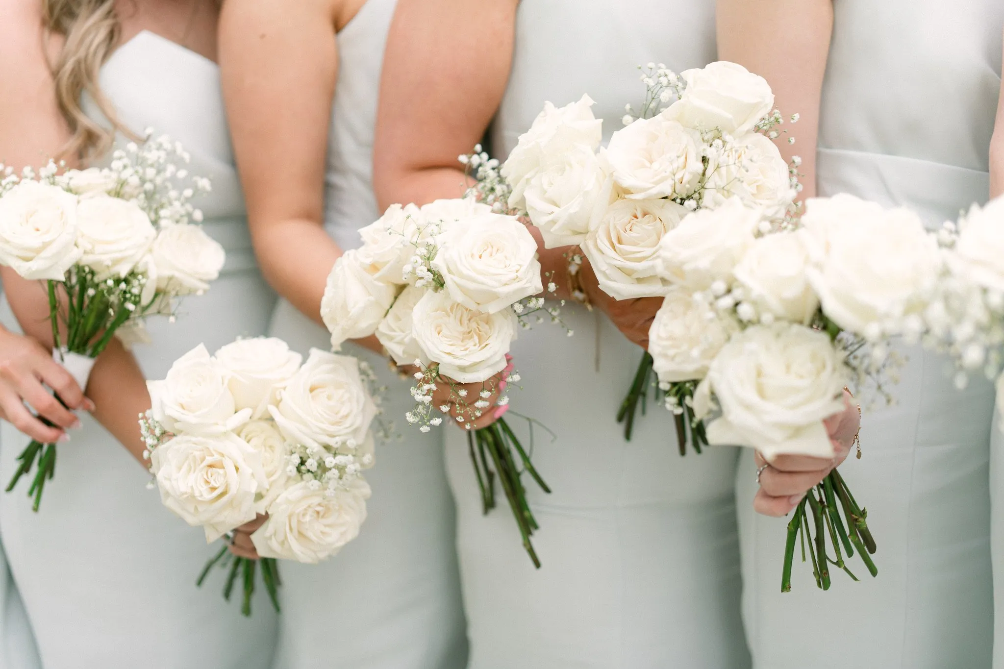 Ethereal white Broadmoor wedding flowers, image 16