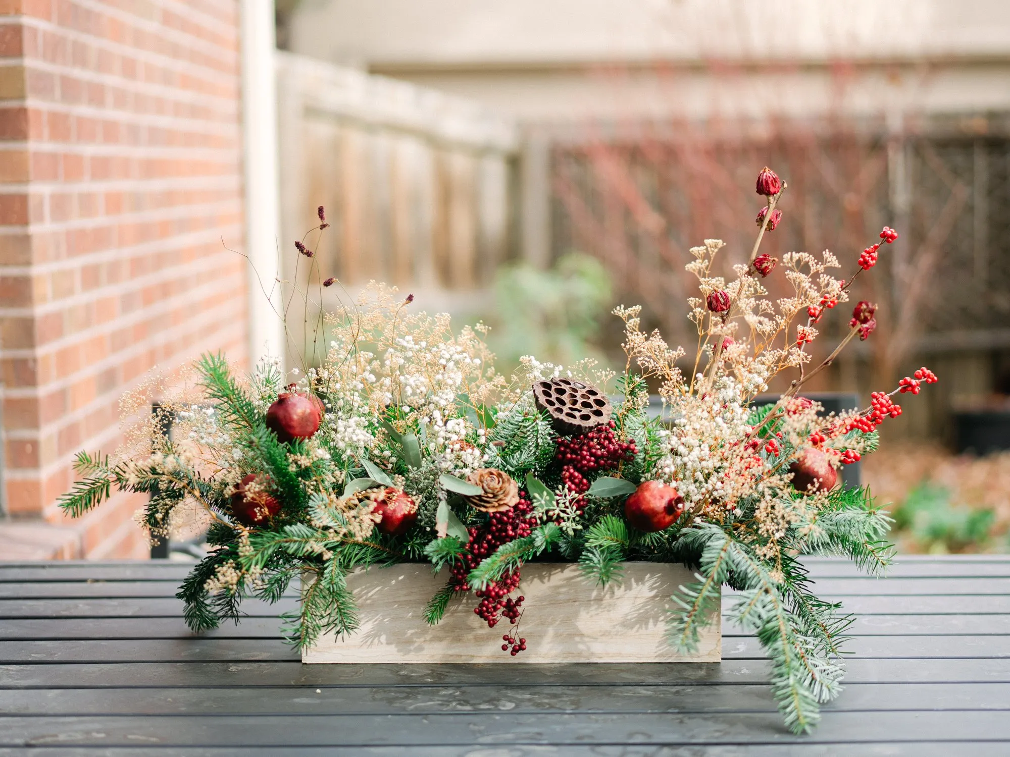 L’Esprit de Noël holiday flower design, image 16